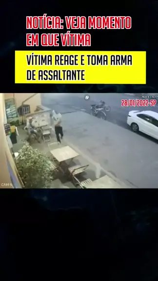 Veja momento em que vítima reage e toma arma de as Kwai