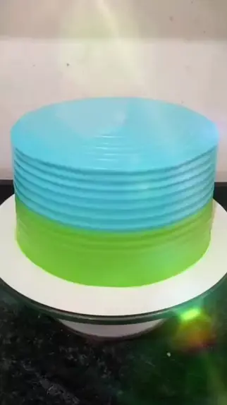 Bolinho fofura tema Léo, o Caminhão - Claudio Cakes Design