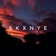 SKXNYE