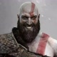 Kratos sorridente OFC