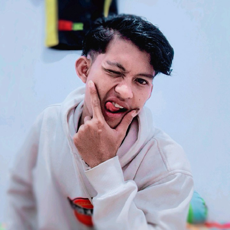 𝕀ℕ𝔽ℍ𝔸ℝ𝕌𝕃 𝔾ℍ𝕆𝕐