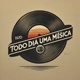 Todo dia uma música