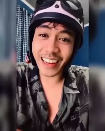 Cowok coli sampai crot