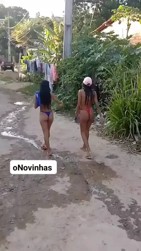 caiu no whatsapp novinha tomando banho no sitio