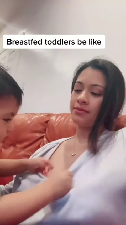 Mutter gegen Sohn – Facesitting-Challenge | Entdecken Sie [10:00 x 720p] 