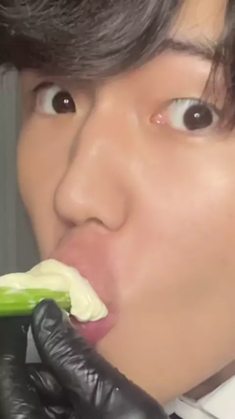 샐러리 잘먹겠습니다 #키융