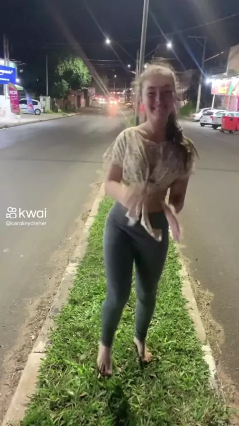 ＠carolinyDreher (@caroliny_dreher) on Kwai