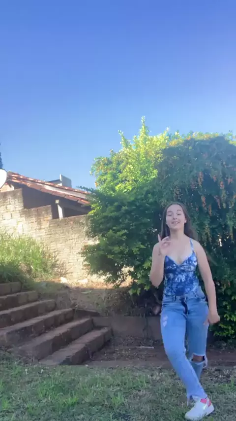 carolinydreher:só chamar lá hein!!->